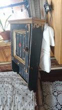 Load image into Gallery viewer, Medicine cabinet