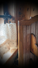 Load image into Gallery viewer, Cottagecore spice rack
