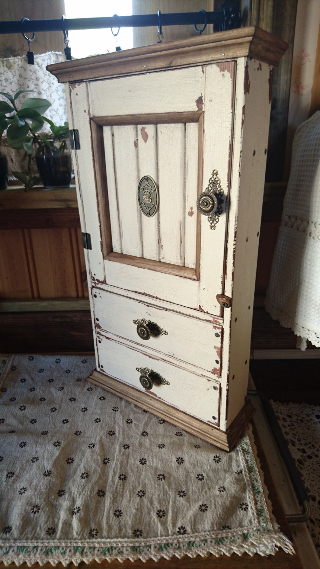 Cabinet with drawers