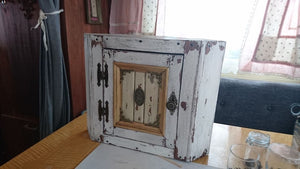 Tabletop bread cabinet