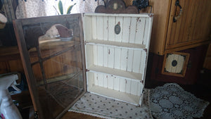 Display cabinet